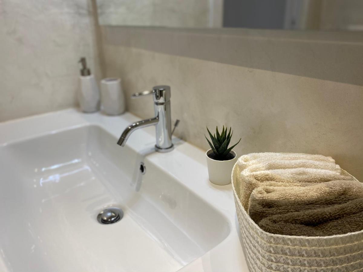 Casa Mar - B&B - テッラチーナ エクステリア 写真