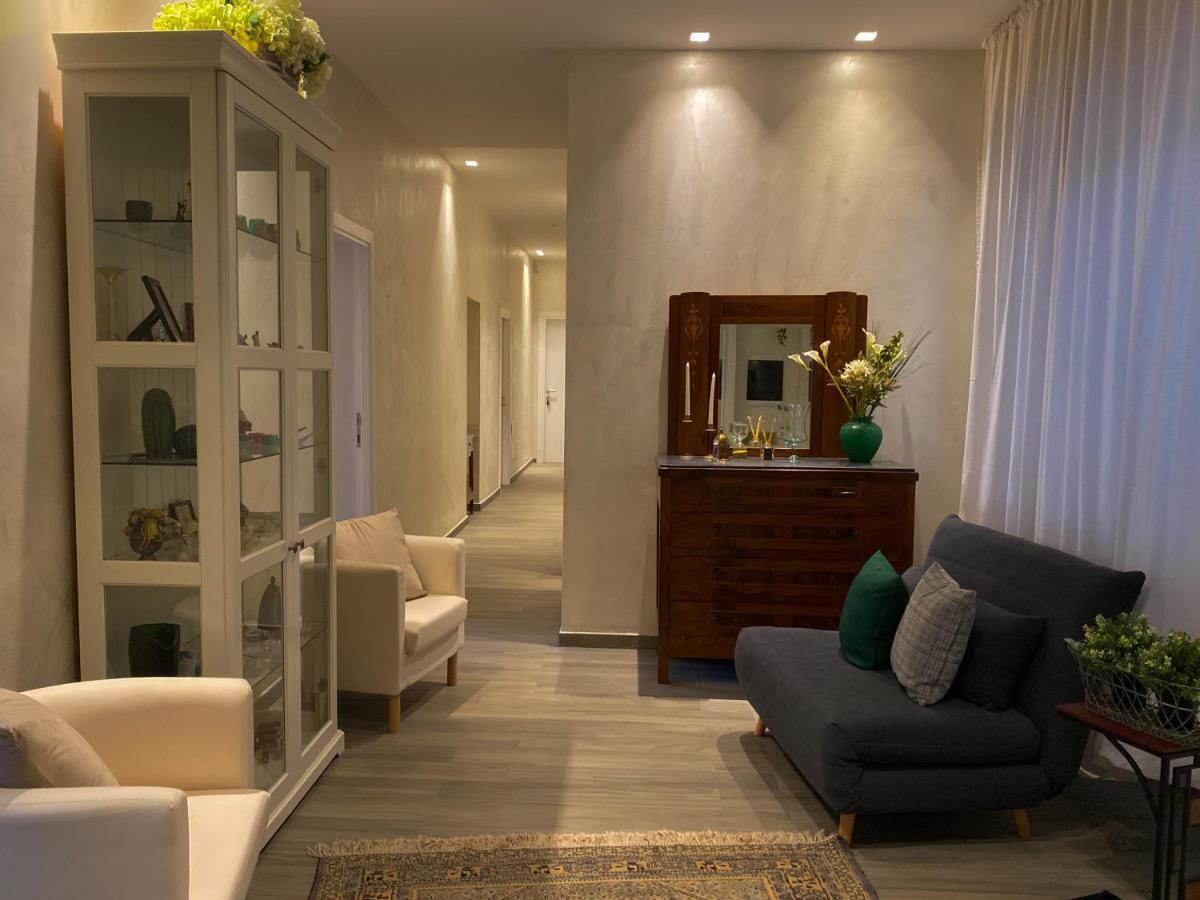 Casa Mar - B&B - テッラチーナ エクステリア 写真