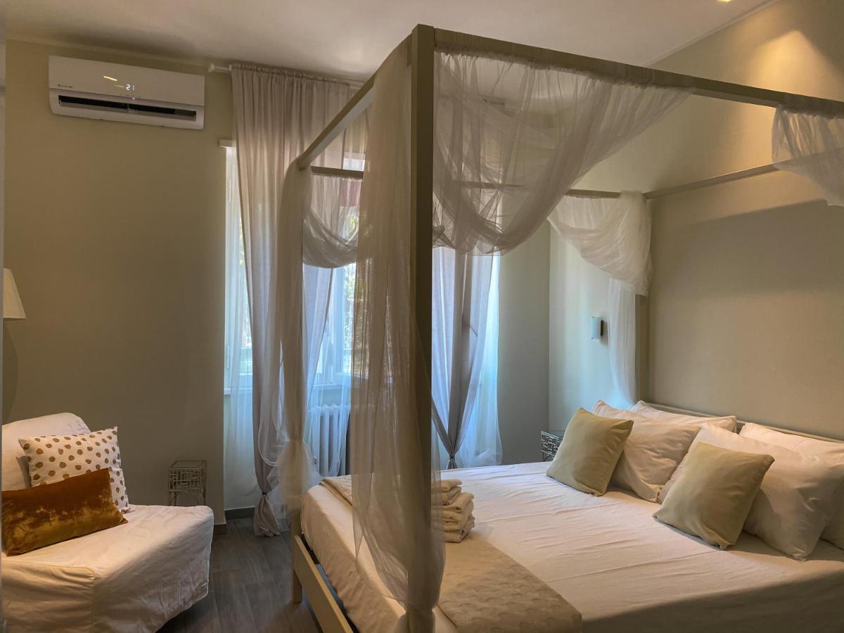 Casa Mar - B&B - テッラチーナ エクステリア 写真